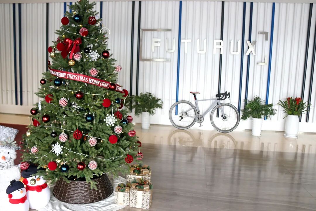 圣诞快乐丨泰茂公司为全体员工派发“平安果”